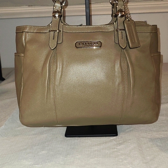 Coach Handbags - Coach Leather Gallery East West Tote Bag Pleated w Dustbag
